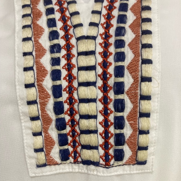 BCBG Shift Dress Embroidered Boho - Picture 13 of 16